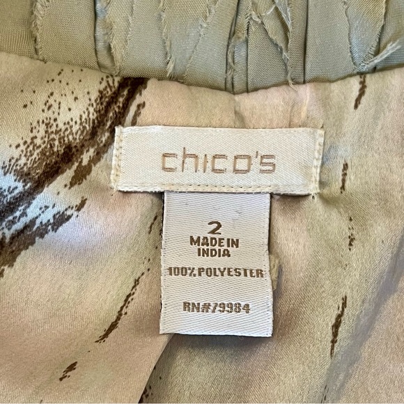 Silver / Champagne Metallic Textured “Ruffle” 3/4 Sleeve Blazer - Picture 8 of 9